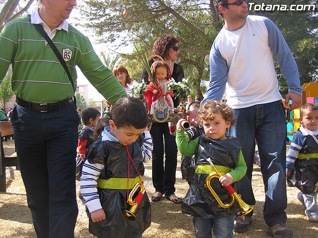 Procesin Infantil - Clara Campoamor - 122