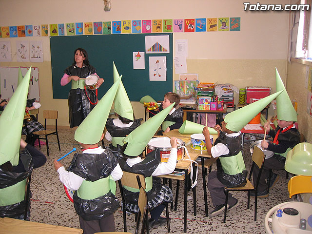 Procesin Infantil - Colegio La Milagrosa - 18
