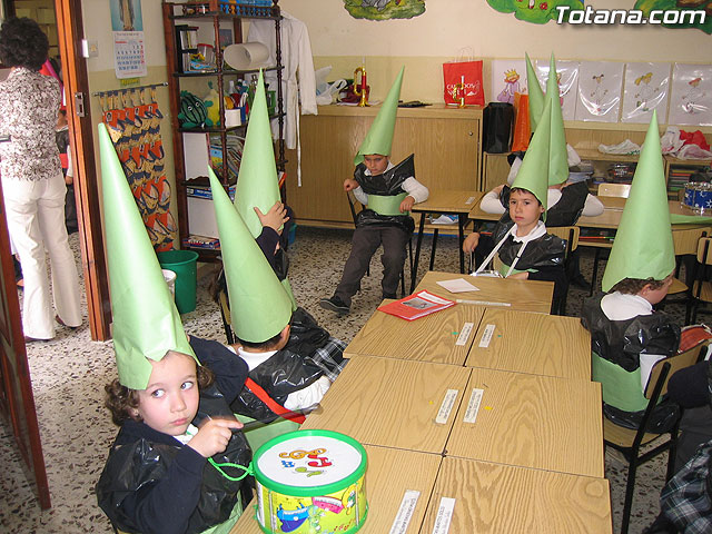 Procesin Infantil - Colegio La Milagrosa - 19