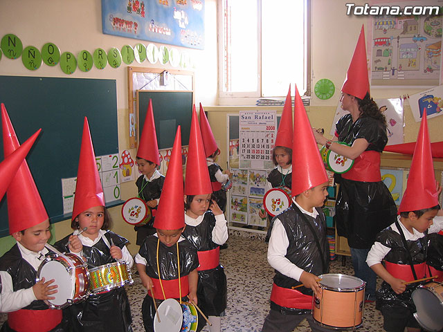 Procesin Infantil - Colegio La Milagrosa - 26