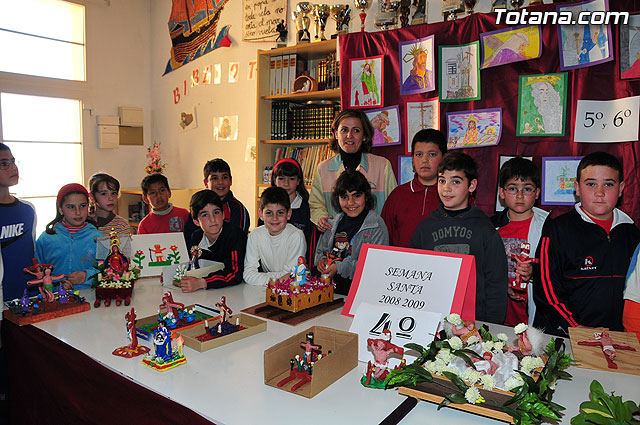 As ven los alumnos del colegio Santa Eulalia la Semana Santa - 25