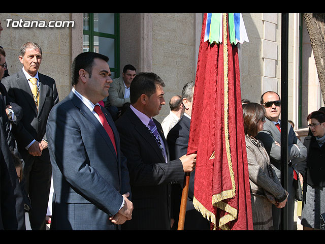  ENTREGA DE BANDERA A LOS 