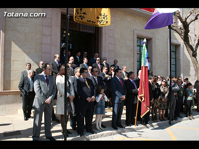  ENTREGA DE BANDERA A LOS 