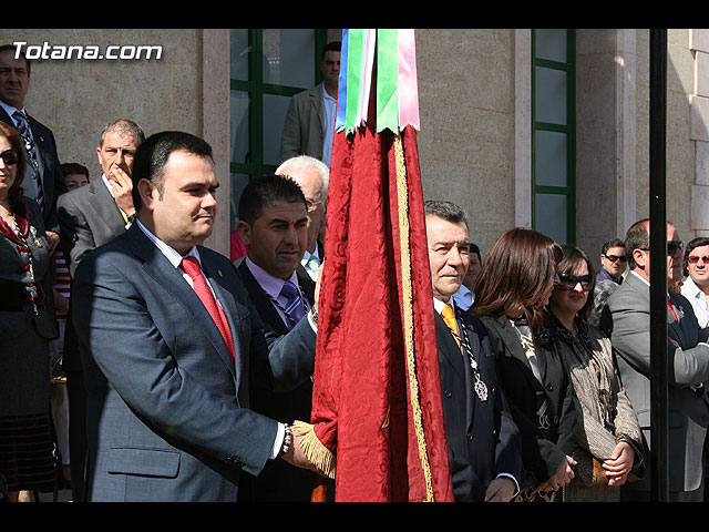  ENTREGA DE BANDERA A LOS 