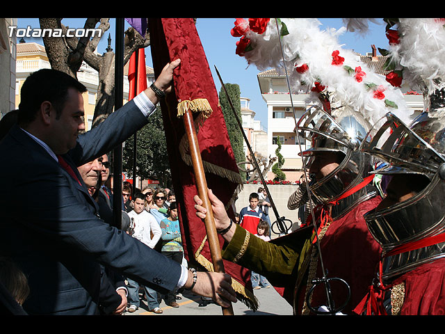  ENTREGA DE BANDERA A LOS 