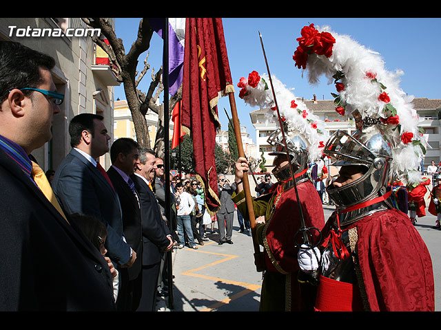  ENTREGA DE BANDERA A LOS 