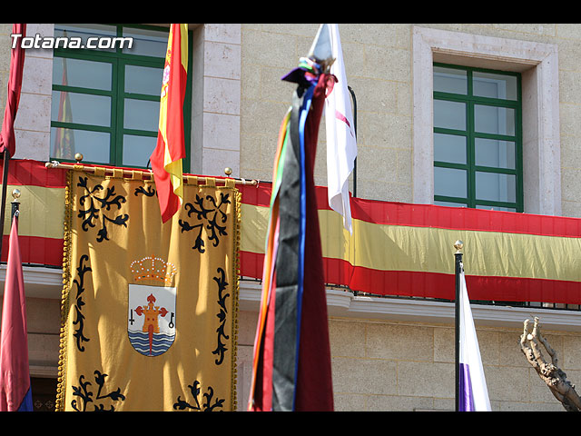  ENTREGA DE BANDERA A LOS 