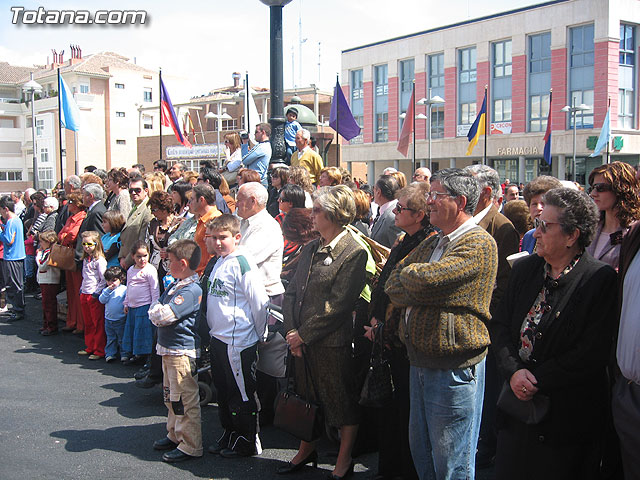 Ceremonia de entrega de la Bandera a los 