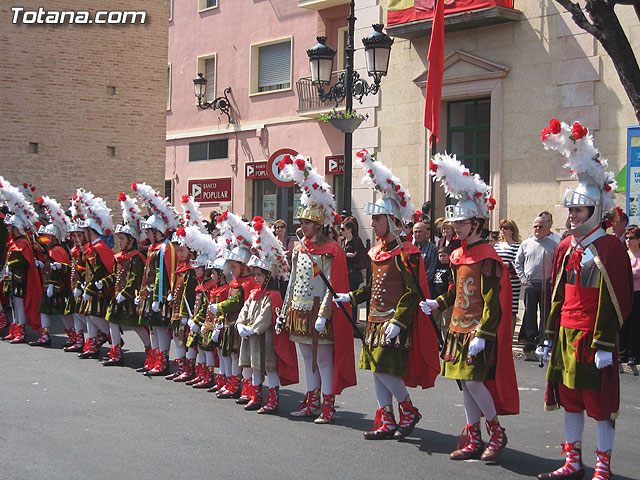 Ceremonia de entrega de la Bandera a los 