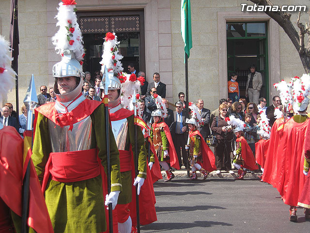 Ceremonia de entrega de la Bandera a los 