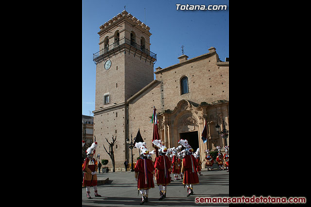 Entrega de la bandera a los 