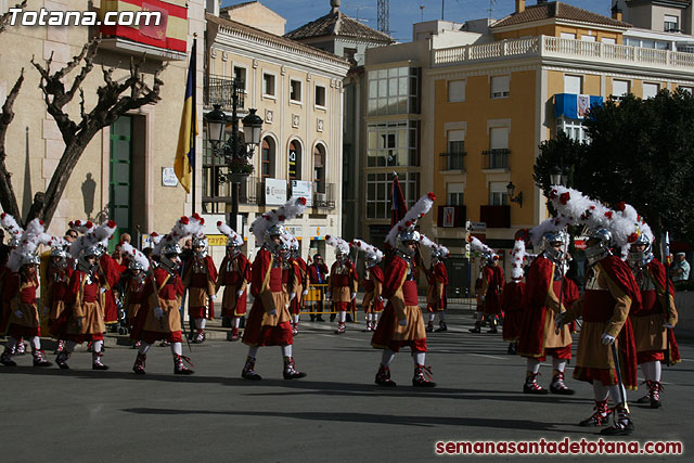 Entrega de la bandera a los 