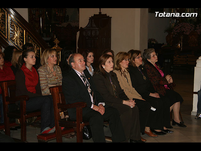 IMPOSICIN DE ESCAPULARIOS A LOS NUEVOS COFRADES Y  DAMAS DE LAS COFRADAS DEL SANTSIMO CRISTO DE LA AGONA Y LA SANTSIMA VIRGEN DE LA ESPERANZA - 3