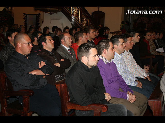 IMPOSICIN DE ESCAPULARIOS A LOS NUEVOS COFRADES Y  DAMAS DE LAS COFRADAS DEL SANTSIMO CRISTO DE LA AGONA Y LA SANTSIMA VIRGEN DE LA ESPERANZA - 4