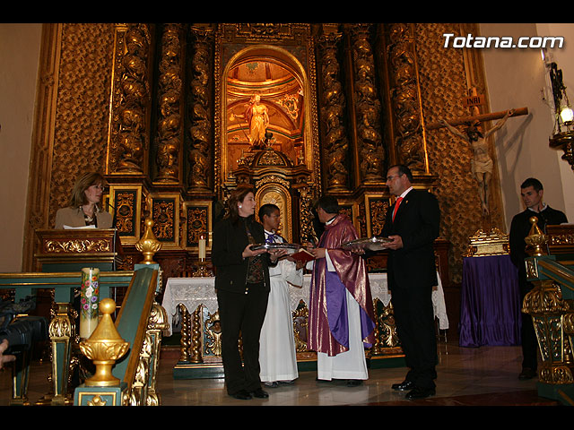 IMPOSICIN DE ESCAPULARIOS A LOS NUEVOS COFRADES Y  DAMAS DE LAS COFRADAS DEL SANTSIMO CRISTO DE LA AGONA Y LA SANTSIMA VIRGEN DE LA ESPERANZA - 29