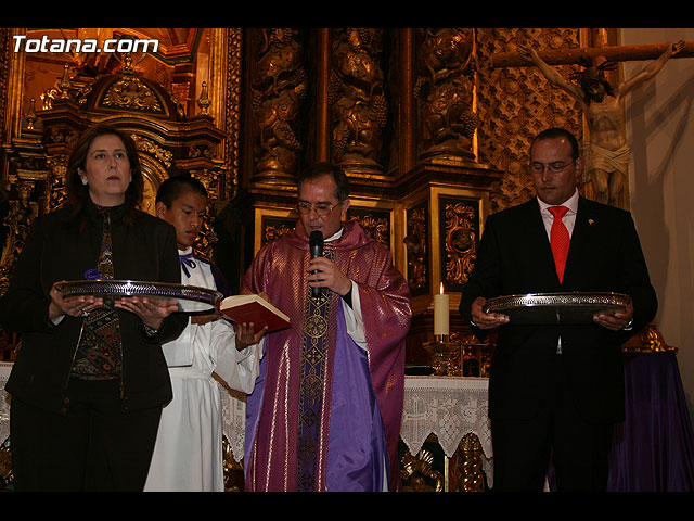 IMPOSICIN DE ESCAPULARIOS A LOS NUEVOS COFRADES Y  DAMAS DE LAS COFRADAS DEL SANTSIMO CRISTO DE LA AGONA Y LA SANTSIMA VIRGEN DE LA ESPERANZA - 30