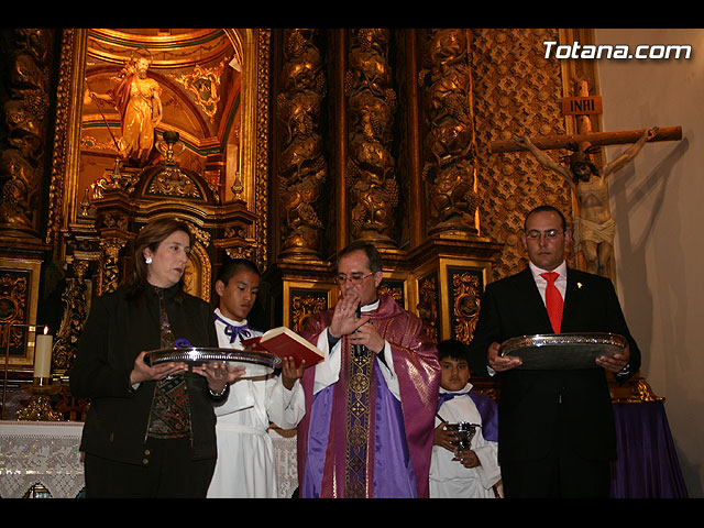 IMPOSICIN DE ESCAPULARIOS A LOS NUEVOS COFRADES Y  DAMAS DE LAS COFRADAS DEL SANTSIMO CRISTO DE LA AGONA Y LA SANTSIMA VIRGEN DE LA ESPERANZA - 33