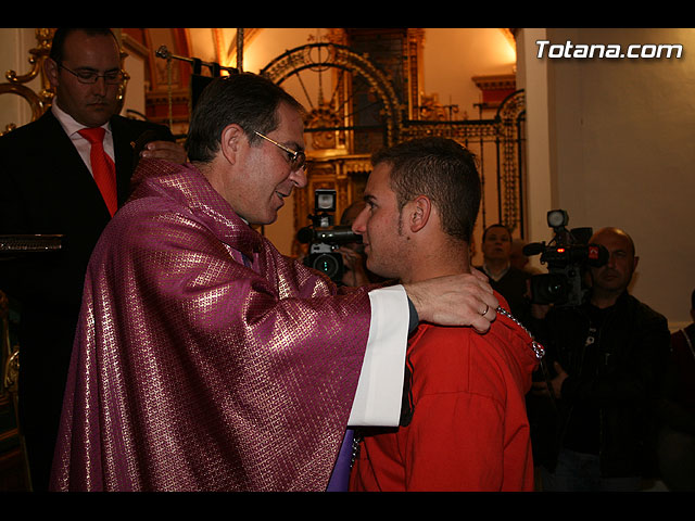 IMPOSICIN DE ESCAPULARIOS A LOS NUEVOS COFRADES Y  DAMAS DE LAS COFRADAS DEL SANTSIMO CRISTO DE LA AGONA Y LA SANTSIMA VIRGEN DE LA ESPERANZA - 53