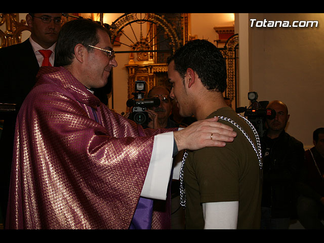 IMPOSICIN DE ESCAPULARIOS A LOS NUEVOS COFRADES Y  DAMAS DE LAS COFRADAS DEL SANTSIMO CRISTO DE LA AGONA Y LA SANTSIMA VIRGEN DE LA ESPERANZA - 55