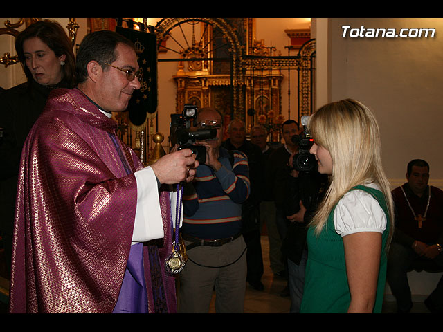 IMPOSICIN DE ESCAPULARIOS A LOS NUEVOS COFRADES Y  DAMAS DE LAS COFRADAS DEL SANTSIMO CRISTO DE LA AGONA Y LA SANTSIMA VIRGEN DE LA ESPERANZA - 86