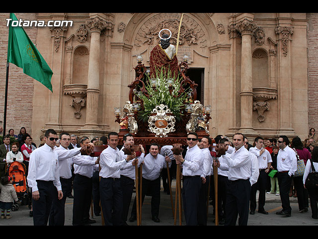 JUEVES SANTO - TRASLADO DE LOS TRONOS A LA PARROQUIA DE SANTIAGO - 56