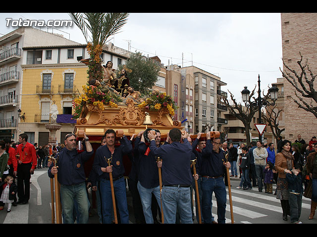 JUEVES SANTO - TRASLADO DE LOS TRONOS A LA PARROQUIA DE SANTIAGO - 510