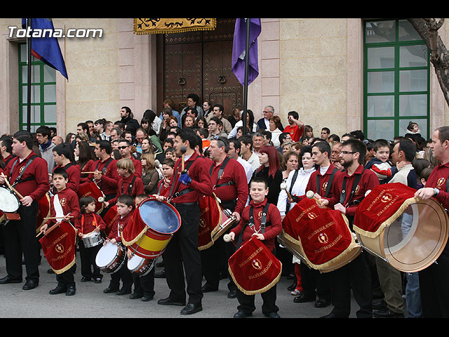 JUEVES SANTO - TRASLADO DE LOS TRONOS A LA PARROQUIA DE SANTIAGO - 540