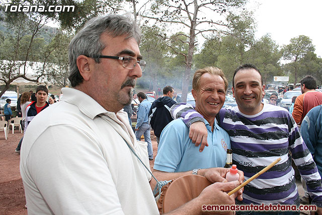 Jornada de convivencia en La Santa. Hermandades y cofradas. 10/04/2010 - 39