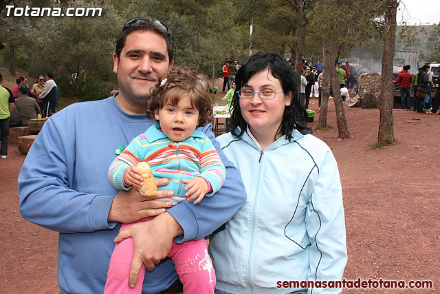 Jornada de convivencia en La Santa. Hermandades y cofradas. 10/04/2010 - 112