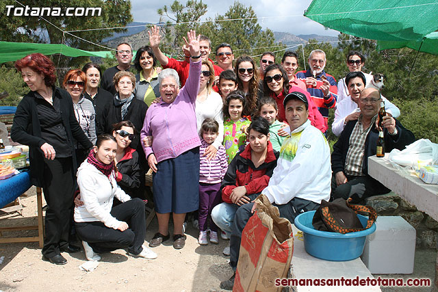 Jornada de convivencia en La Santa. Hermandades y cofradas. 10/04/2010 - 174