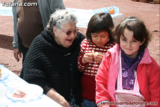 Jornada de convivencia en La Santa. Hermandades y cofradas. 18/04/2010 - 43