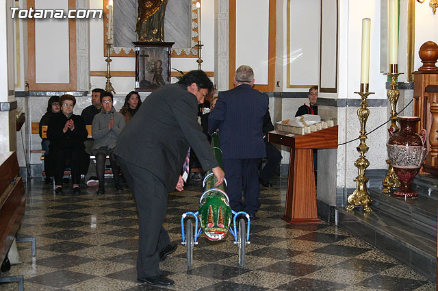 PRESENTACIN DE LA REVISTA Y EL CARTEL DE LA SEMANA SANTA 2009 - 16