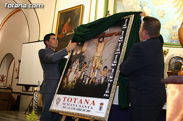 PRESENTACIN DE LA REVISTA Y EL CARTEL DE LA SEMANA SANTA 2009 - 51