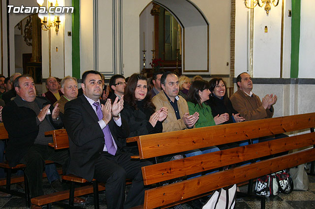 PRESENTACIN DE LA REVISTA Y EL CARTEL DE LA SEMANA SANTA 2009 - 52