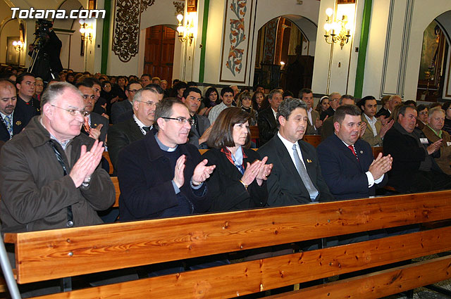 PRESENTACIN DE LA REVISTA Y EL CARTEL DE LA SEMANA SANTA 2009 - 76