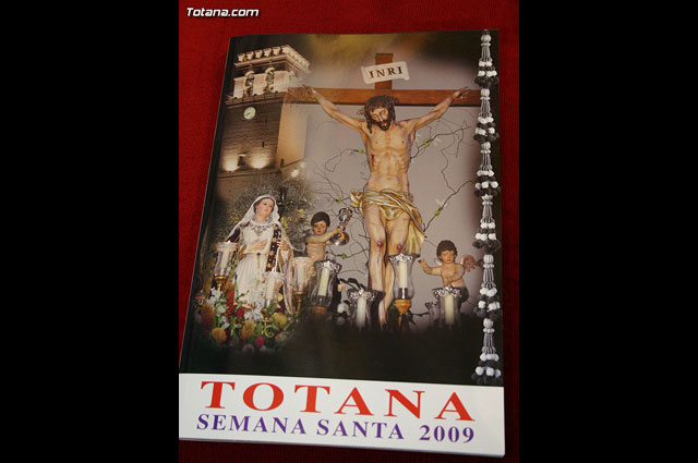 PRESENTACIN DE LA REVISTA Y EL CARTEL DE LA SEMANA SANTA 2009 - 106