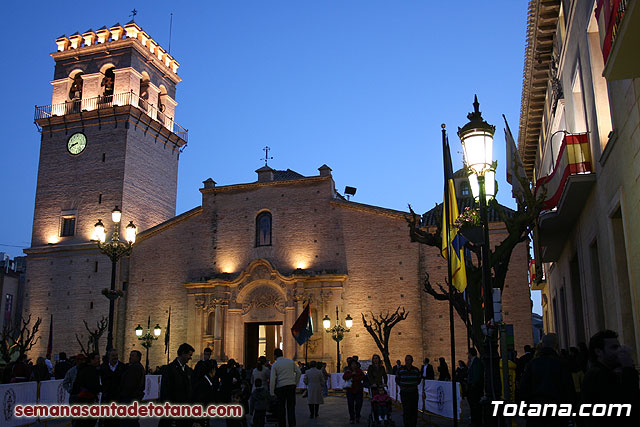 Traslado del Santo Sepulcro desde su sede a la Parroquia de Santiago. Totana 2010 - 223