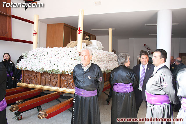 Traslado del Santo Sepulcro desde su sede a la Parroquia de Santiago. Totana 2010 - 12