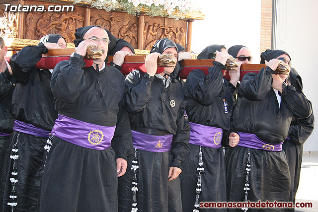 Traslado del Santo Sepulcro desde su sede a la Parroquia de Santiago. Totana 2010 - 32