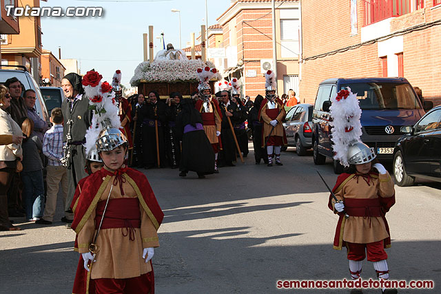 Traslado del Santo Sepulcro desde su sede a la Parroquia de Santiago. Totana 2010 - 73