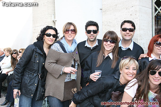 Traslado del Santo Sepulcro desde su sede a la Parroquia de Santiago. Totana 2010 - 83