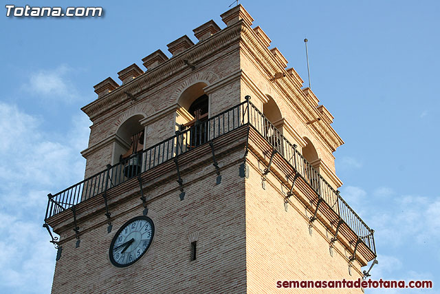 Traslado del Santo Sepulcro desde su sede a la Parroquia de Santiago. Totana 2010 - 127