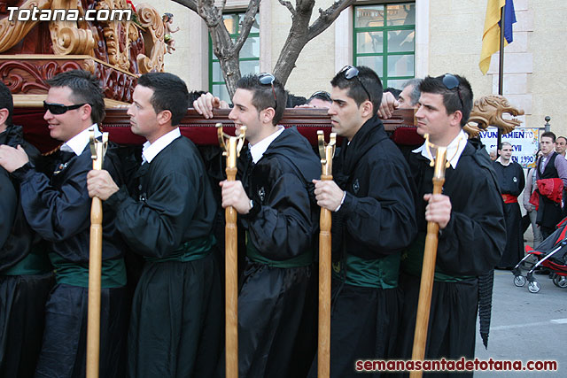 Traslado del Santo Sepulcro desde su sede a la Parroquia de Santiago. Totana 2010 - 156