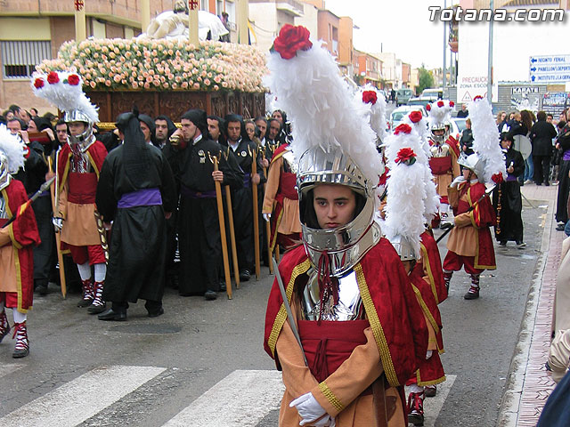 Traslado del Santo Sepulcro desde su sede a la parroquia de Santiago. Totana 2009 - 59