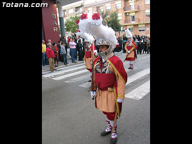 Traslado del Santo Sepulcro desde su sede a la parroquia de Santiago. Totana 2009 - 69