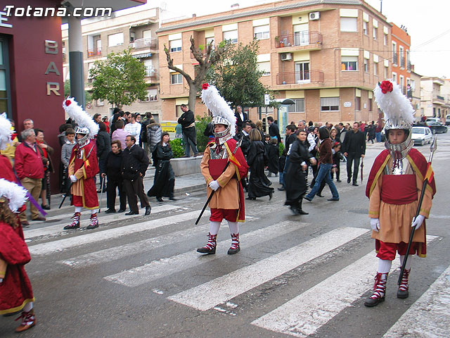 Traslado del Santo Sepulcro desde su sede a la parroquia de Santiago. Totana 2009 - 70