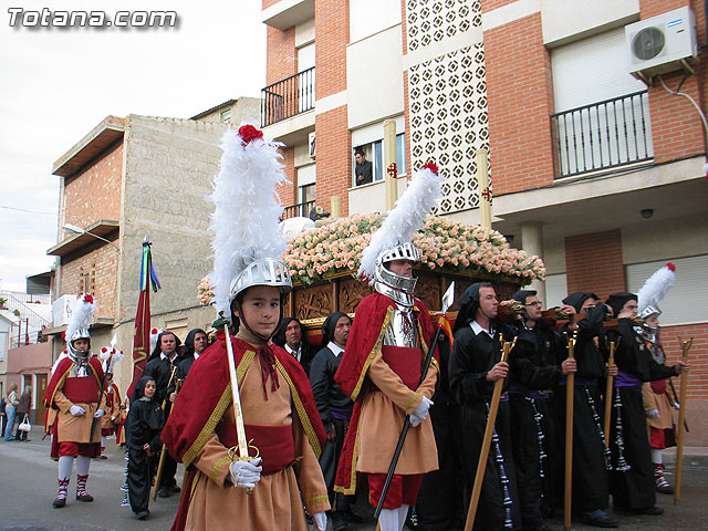 Traslado del Santo Sepulcro desde su sede a la parroquia de Santiago. Totana 2009 - 78