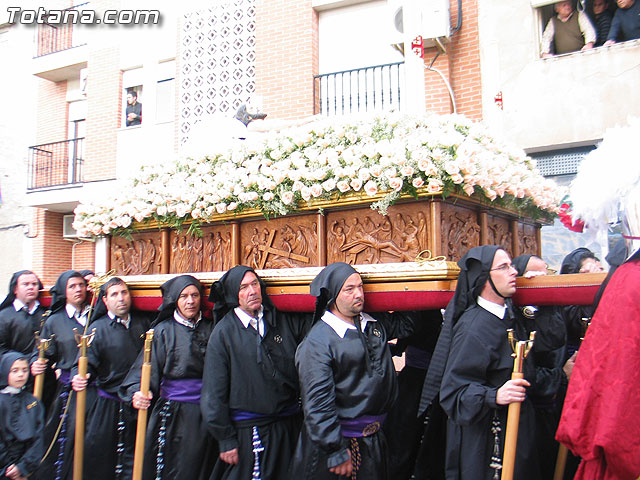 Traslado del Santo Sepulcro desde su sede a la parroquia de Santiago. Totana 2009 - 79