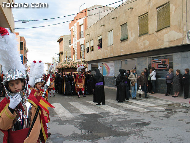 Traslado del Santo Sepulcro desde su sede a la parroquia de Santiago. Totana 2009 - 84