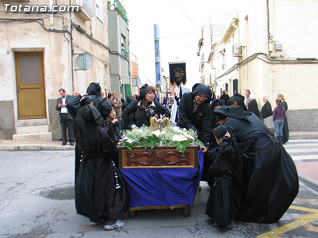 Traslado del Santo Sepulcro desde su sede a la parroquia de Santiago. Totana 2009 - 93